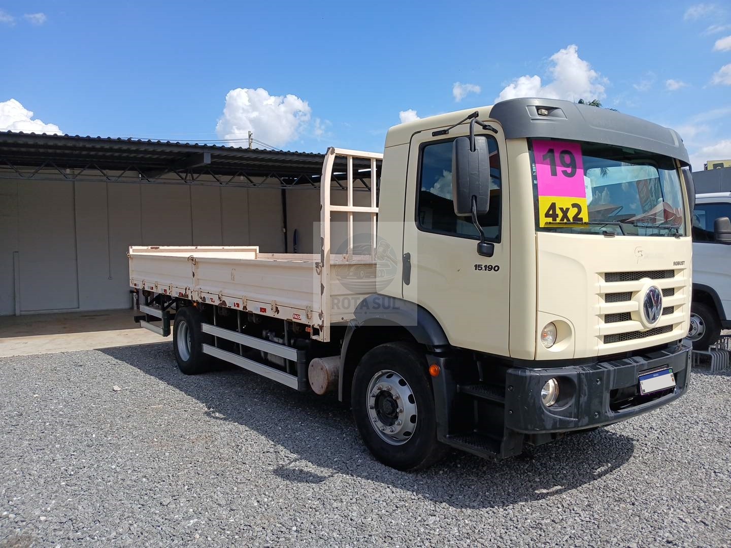 Volkswagen 15.190 CRM 4x2 18/19