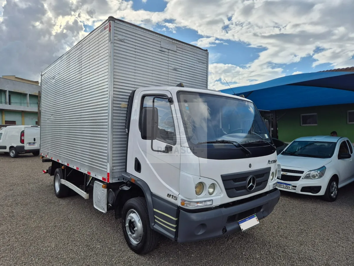 Mercedes-Benz Accelo 815 12/12