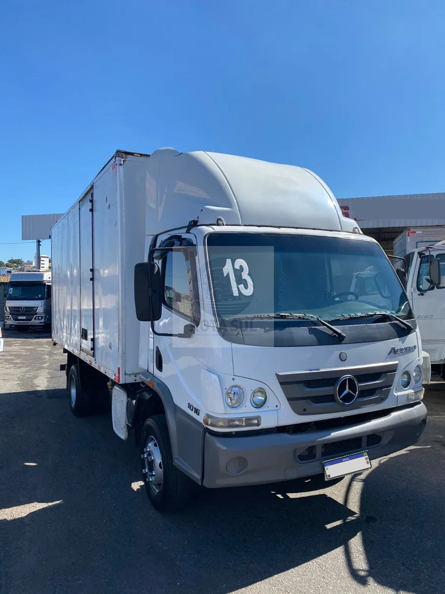 Mercedes-Benz Accelo 1016 13/13