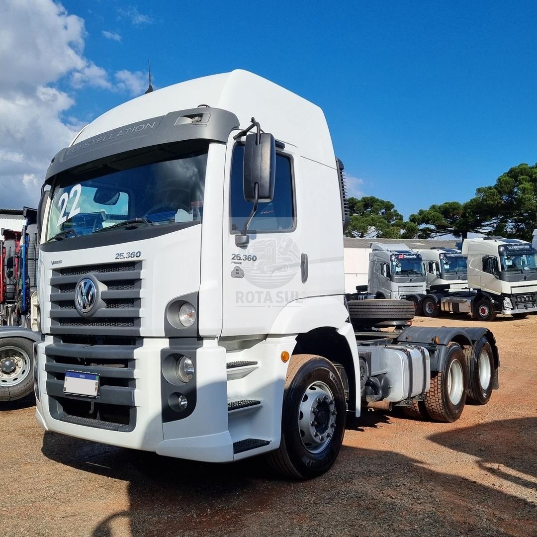 Volkswagen Constellation 25.360 V-Tronic 6x2 22/22