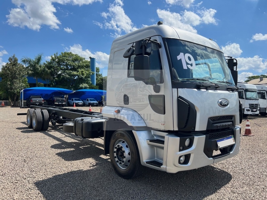 Ford Cargo 2429 6X2 18/19