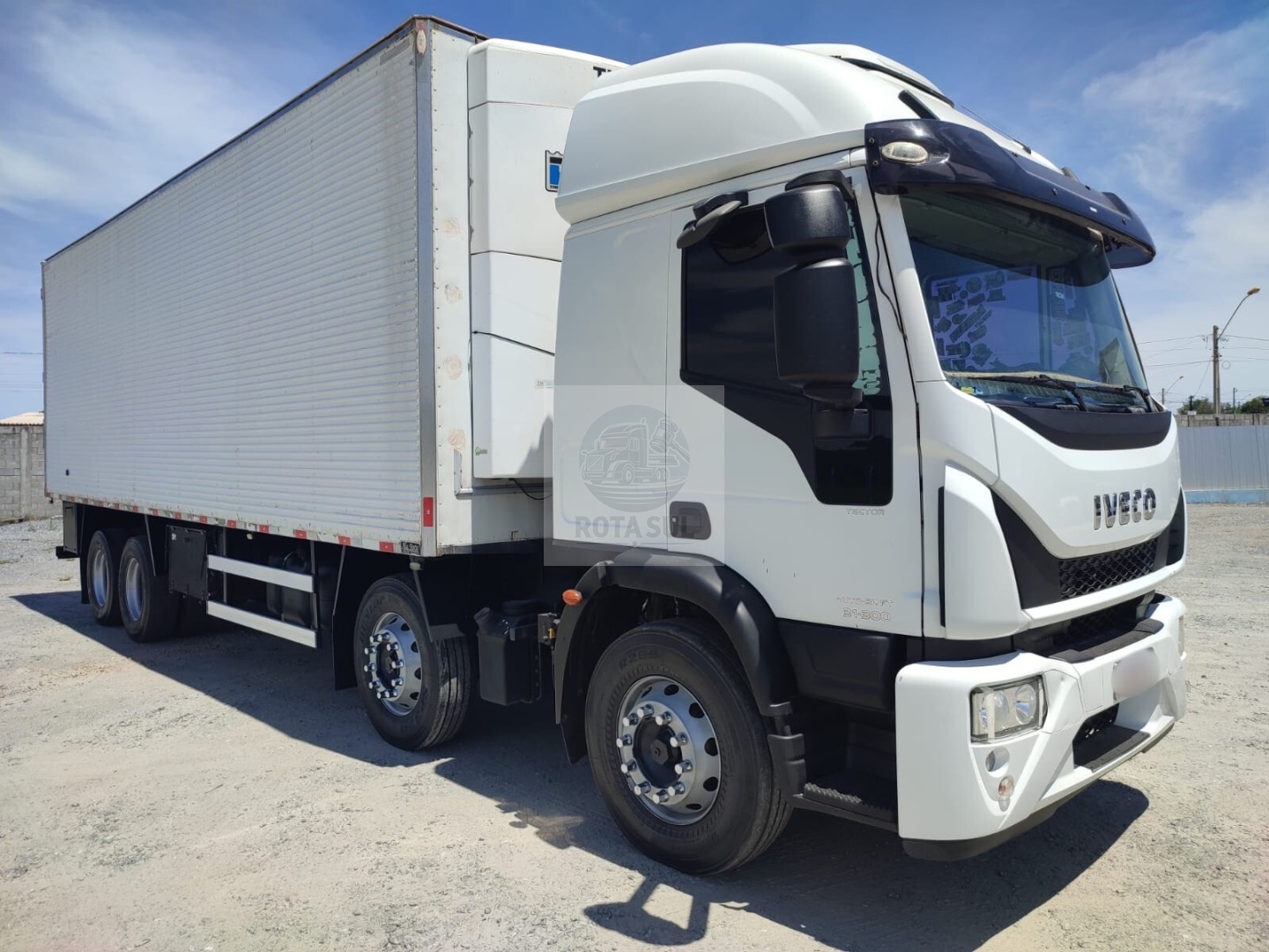 IVECO Tector 31.300 8x2 22/23