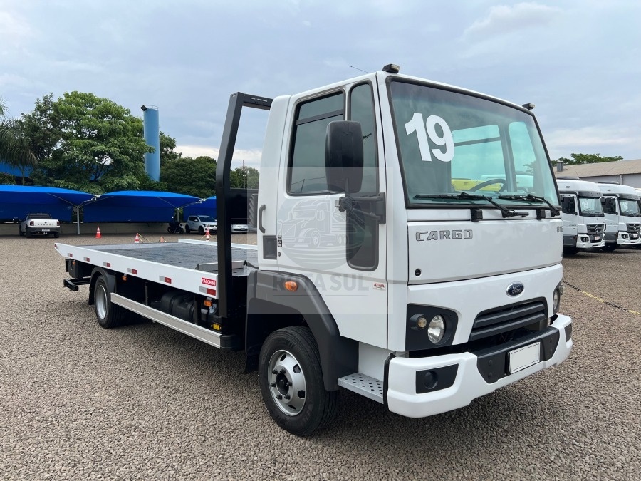 Ford Cargo 816 4X2 18/19