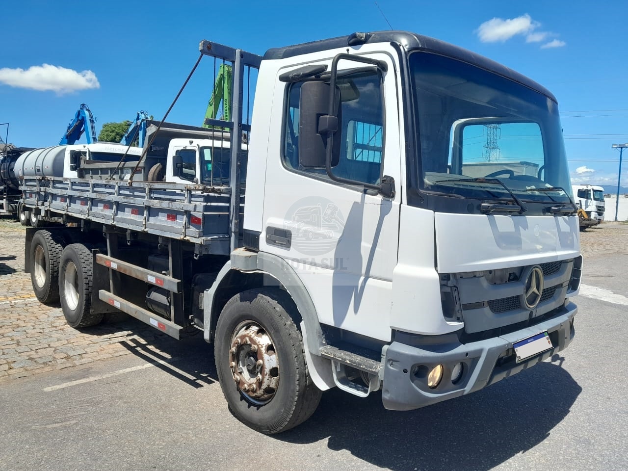 Mercedes-Benz ATEGO 2730 K 6x4 16/16